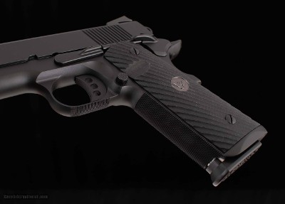Wilson Combat .45ACP – CQB Elite Professional, VFI SIGNATURE, BLACK EDITION, vintage firearms - Image 12 of 17