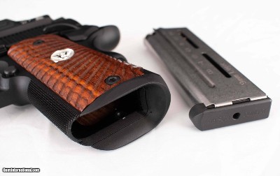 Wilson Combat 9mm – SENTINEL XL, VFI SERIES, MAGWELL, SRO, COCOBOLO GRIPS, vintage firearms - Image 16 of 17