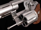 Colt Anaconda - .44 MAGNUM, STAINLESS STEEL, VENT RIB, vintage firearms inc - 12 of 16