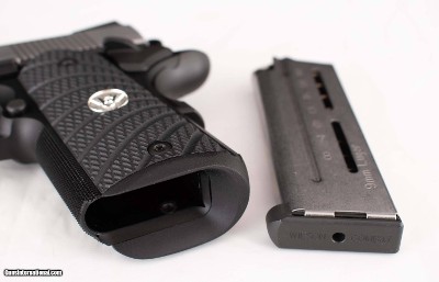 Wilson Combat 9mm - SENTINEL XL, VFI SERIES, TWO-TONE, vintage firearms - Image 16 of 17