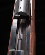Winchester Model 70 Classic Super Grade .300RUM- UNFIRED, vintage firearms inc - 18 of 24