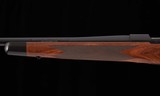 Winchester Model 70 Classic Super Grade .300RUM- UNFIRED, vintage firearms inc - 8 of 24