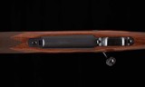 Winchester Model 70 Classic Super Grade .300RUM- UNFIRED, vintage firearms inc - 22 of 24