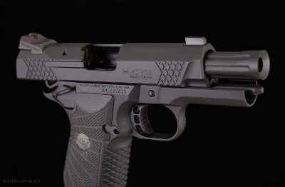 Wilson Combat 9mm - EDC X9, VFI SERIES, BLACK EDITION, vintage firearms - Image 5 of 17
