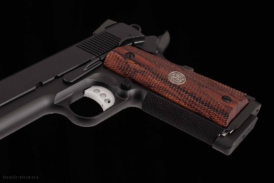 Wilson Combat .45ACP - TACTICAL ELITE, BLACK, CA APPROVED, vintage firearms - Image 12 of 17