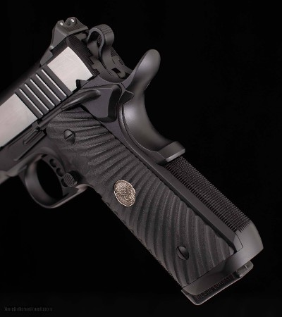 Wilson Combat 10mm - TACTICAL SUPERGRADE, TWO TONE, vintage firearms inc - Image 13 of 17