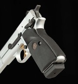 Browning Hi-Power 9mm – 99%+, 2001, SATIN CHROME, CASE, vintage firearms - 12 of 16
