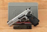Browning Hi-Power 9mm – 99%+, 2001, SATIN CHROME, CASE, vintage firearms - 1 of 16