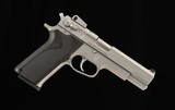 Smith & Wesson Model 1006 10mm – 1990, 9+1, PROTECTED SIGHTS, vintage firearms - 2 of 13