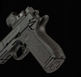 Wilson Combat SFX9, 9mm – VFI SERIES, BLACK EDITION, SRO, 3.25” W/ COMP, vintage firearms - 12 of 16