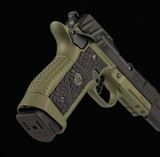 Wilson Combat Division 77 Project 1 9mm – BLACK & GREEN, OPTIC READY, 5”, 3 MAGS, vintage firearms - 13 of 17