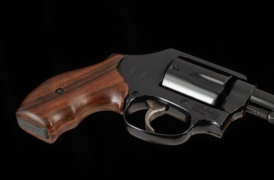 Smith & Wesson PC Model 36FE .38SPL+P – NEW IN BOX, UNFIRED, ACCESSORIES, vintage firearms - Image 12 of 16