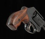 Smith & Wesson PC Model 36FE .38SPL+P – NEW IN BOX, UNFIRED, ACCESSORIES, vintage firearms - Image 11 of 16