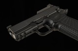 Wilson Combat SFX9, 9mm – OPTIC READY, 15-ROUND, 3.25”, LIGHTRAIL, USED, vintage firearms - 8 of 14