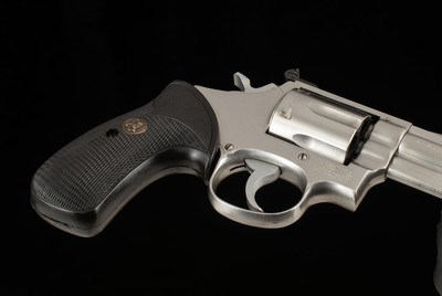 Smith & Wesson Model 66-1 .357MAG – 1981, 2.5” BARREL, STAINLESS STEEL, vintage firearms - Image 10 of 13