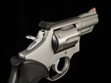 Smith & Wesson Model 66-1 .357MAG – 1981, 2.5” BARREL, STAINLESS STEEL, vintage firearms - Image 4 of 13