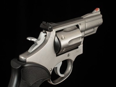 Smith & Wesson Model 66-1 .357MAG – 1981, 2.5” BARREL, STAINLESS STEEL, vintage firearms - Image 4 of 13