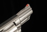 Smith & Wesson Model 66-1 .357MAG – 1981, 2.5” BARREL, STAINLESS STEEL, vintage firearms - Image 5 of 13