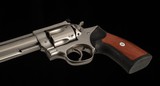 Ruger GP100 .357 Magnum – 2007, 4” BARREL, STAINLESS STEEL, ACCESSORIES, vintage firearms - Image 8 of 16