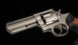 Ruger GP100 .357 Magnum – 2007, 4” BARREL, STAINLESS STEEL, ACCESSORIES, vintage firearms - Image 7 of 16