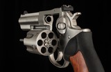 Ruger GP100 .357 Magnum – 2007, 4” BARREL, STAINLESS STEEL, ACCESSORIES, vintage firearms - Image 12 of 16
