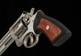 Ruger GP100 .357 Magnum – 2007, 4” BARREL, STAINLESS STEEL, ACCESSORIES, vintage firearms - Image 9 of 16