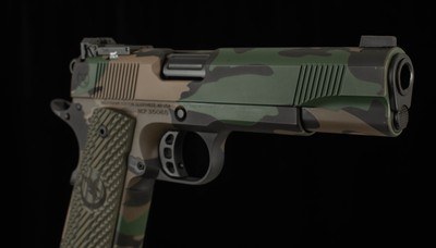 Nighthawk Custom GRP 10mm – 2021, 5” BARREL, MULTICAM, TRIJICON, 99%+, vintage firearms - Image 4 of 14