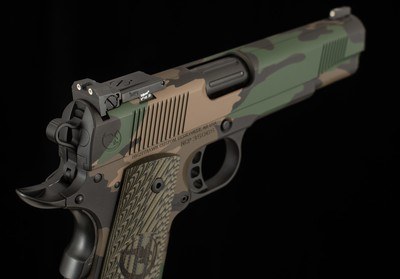Nighthawk Custom GRP 10mm – 2021, 5” BARREL, MULTICAM, TRIJICON, 99%+, vintage firearms - Image 6 of 14