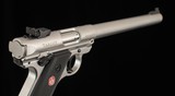 Ruger Mark IV Target .22LR – 2023, 10” BARREL, STAINLESS, AS NEW, CASE, vintage firearms - Image 5 of 10