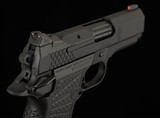 Wilson Combat SFX9, 9mm – BLACK EDITION, 10-ROUND, 3.25”, 3 MAGS, USED, vintage firearms - Image 6 of 14