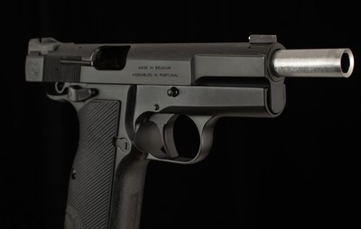 Nighthawk Browning Hi-Power 9mm – 2016, 4 MAGS, RANGE BAG, PAPERS, vintage firearms - Image 5 of 15