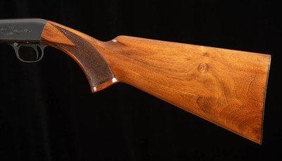 Browning Semi-Auto 22 .22LR – 1958, GRADE 1, WHEEL SIGHT, 9/10 BORE, vintage firearms - Image 5 of 25