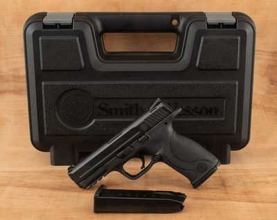 Smith & Wesson M&P 40 .40S&W – 2006, MIRROR BORE, 99%+, BOXED, ACCESSORIES, vintage firearms