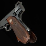 Colt Woodsman Match Target .22LR – 1940, ELEPHANT EAR GRIP, 3 MAGS, HOLSTER, vintage firearms - Image 9 of 20