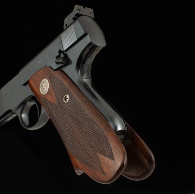 Colt Woodsman Match Target .22LR – 1940, ELEPHANT EAR GRIP, 3 MAGS, HOLSTER, vintage firearms - Image 9 of 20