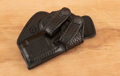 Wilson Combat EDC X9S 3.25” Barrel W/Rail IWB Holster – NEW OLD STOCK, vintage firearms - Image 3 of 6
