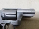 Charter Arms Model undercoverette,32 H7R
Magnum - 6 of 10