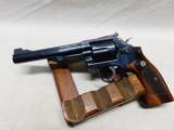 Smith & Wesson Model 19-6,357 magnum - 3 of 11