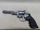 Smith & Wessson Model 66-2,357 magnum - 4 of 11