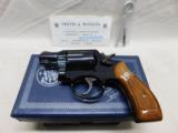 Smith & Wesson Model 12-2 M&P Airweight , 38spl - 1 of 8