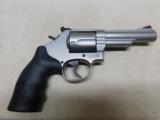 Smith & Wesson model 69,44 Magnum - 4 of 15
