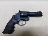 Smith & Wesson Model 586-4,357 Magnum - 1 of 10
