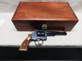 Smith & Wesson Model 48-4,22 Magnum - 1 of 17