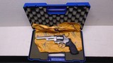 Smith & Wesson 629-5
44 Magnum
Pre-Lock