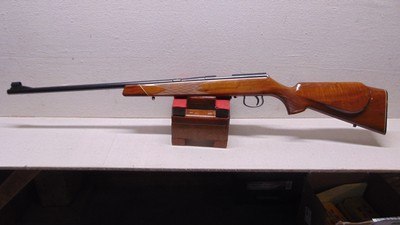 Savage / Anschutz 141M 22 Magnum - Image 5 of 22