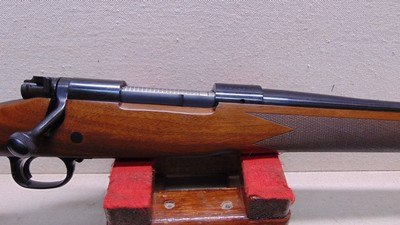 Winchester M70 Classic Sporter 300 Winchester Magnum - Image 3 of 22
