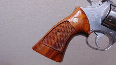 Smith & Wesson 624 No Dash 44 Special 4
