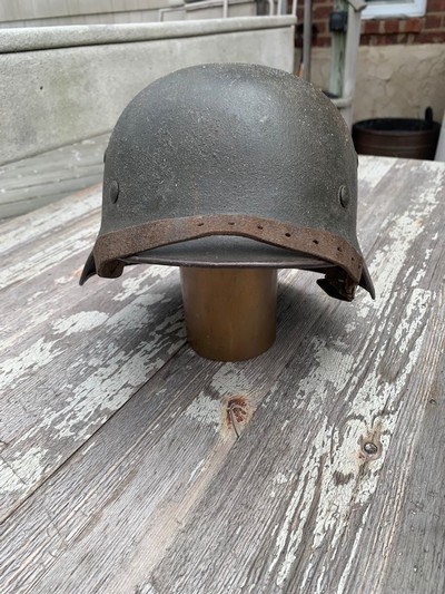 ORIGINAL WWII GERMAN WEHRMACHTM40 HELMET with Liner and Chin Strap - Image 3 of 9
