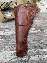 WW-2 US ARMY PISTOL HOLSTER M1911 BOYT 1942 and complete RIG - Image 3 of 13