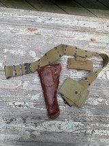 WW-2 US ARMY PISTOL HOLSTER M1911 BOYT 1942 and complete RIG - Image 13 of 13